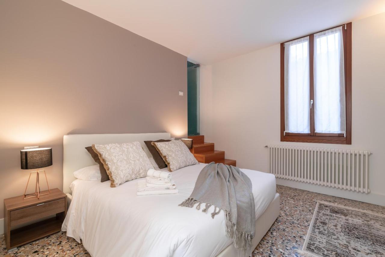 Casanova Deluxe Apartment By Wonderful Italy Венеция Екстериор снимка