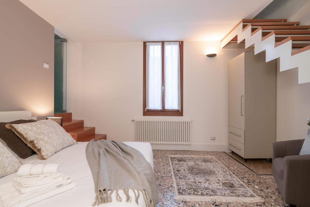 Casanova Deluxe Apartment By Wonderful Italy Венеция Екстериор снимка
