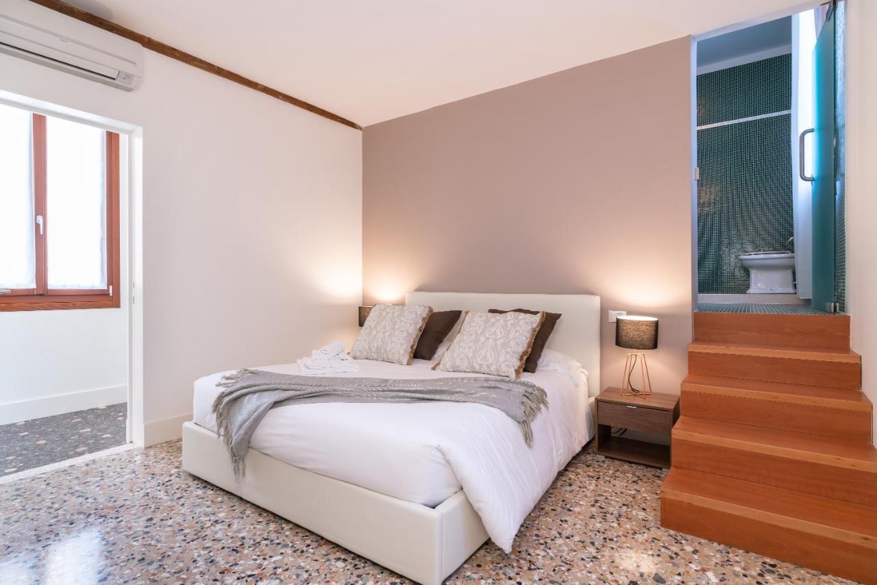Casanova Deluxe Apartment By Wonderful Italy Венеция Екстериор снимка