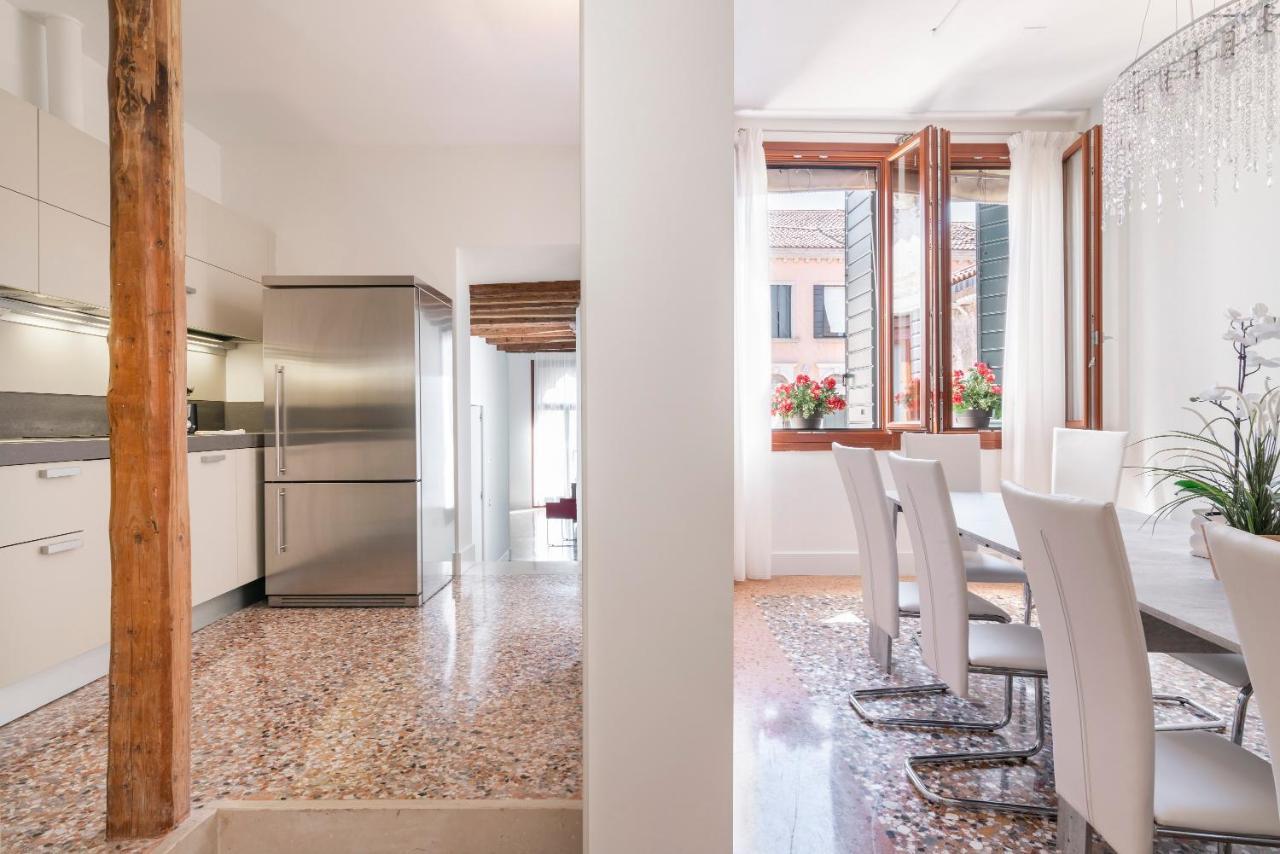 Casanova Deluxe Apartment By Wonderful Italy Венеция Екстериор снимка